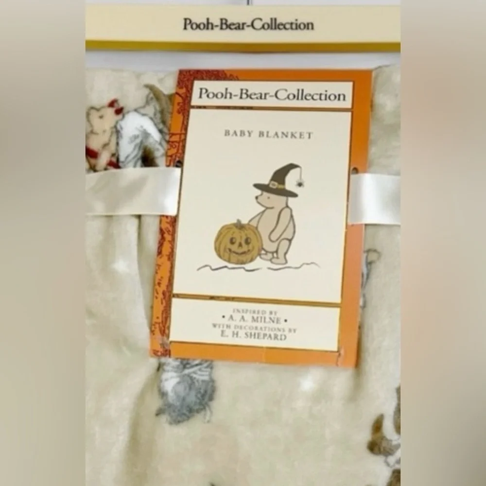 Disney Winnie The Pooh Halloween Blanket NWT